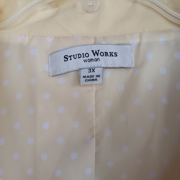 Studio Works Full Zip Pale Yellow Spring Jacket.  Size 3X - Picture 2 of 3